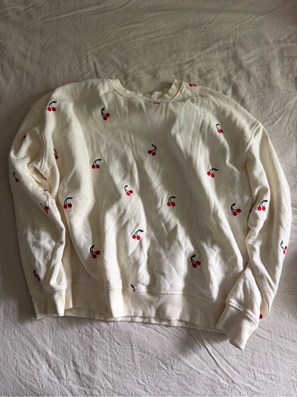 Seventh and sunset cream Cherry-Print Women's Crewneck Sweatshirt L